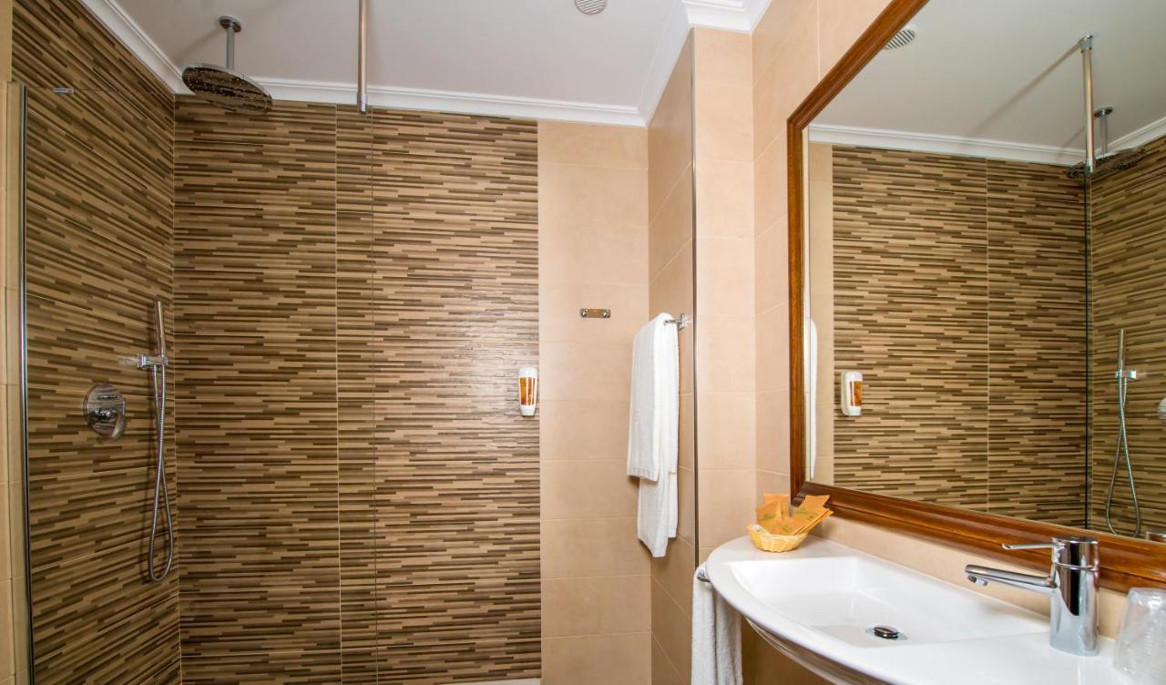 La Casona De Lazurtegui Otel Ribadeo Dış mekan fotoğraf