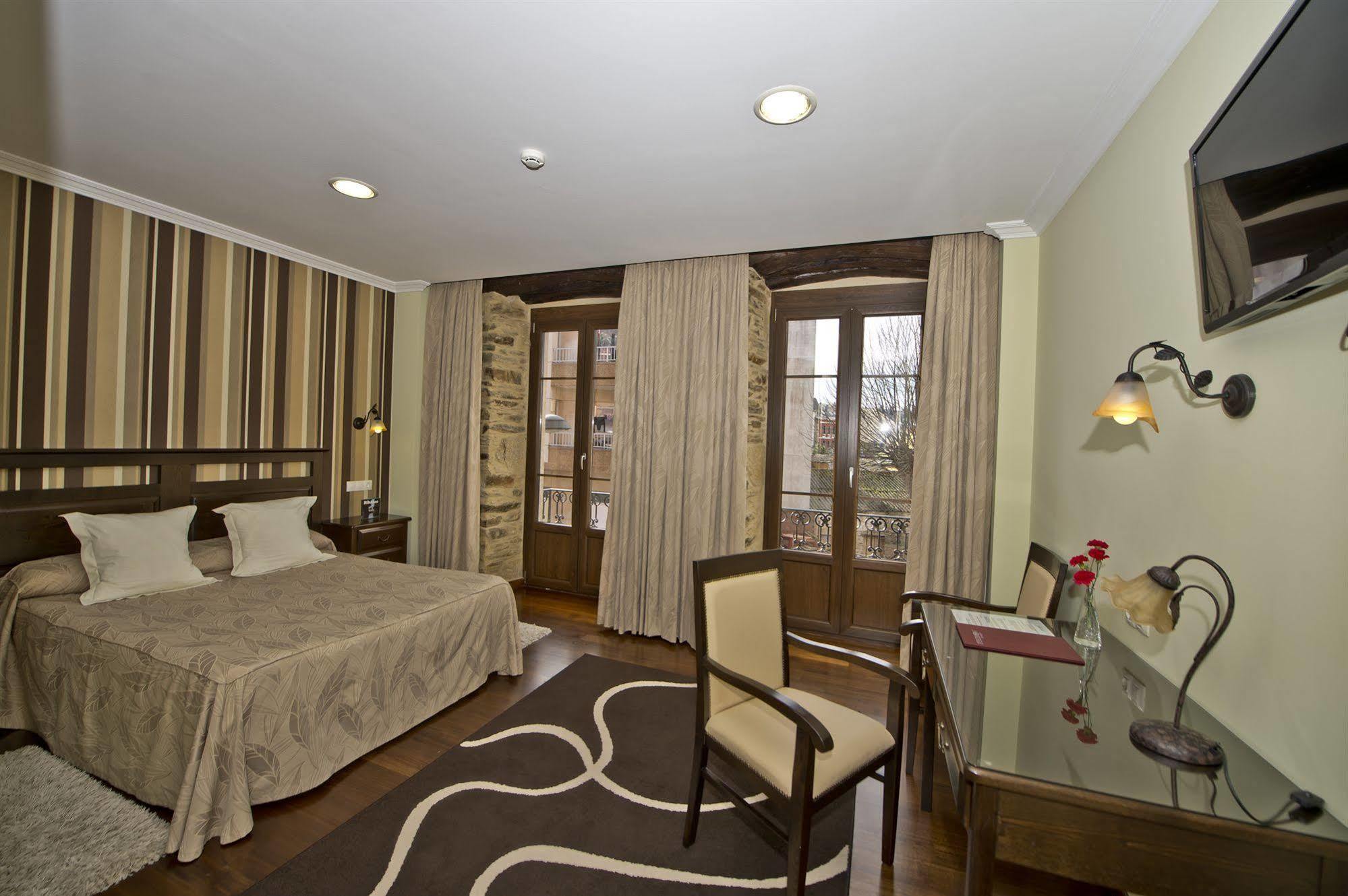 La Casona De Lazurtegui Otel Ribadeo Dış mekan fotoğraf